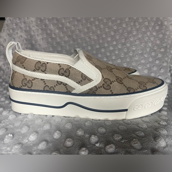 Gucci Tennis 1977 Slip on Sneakers Woman’s/Kids size 4- New. - Picture 5 of 15
